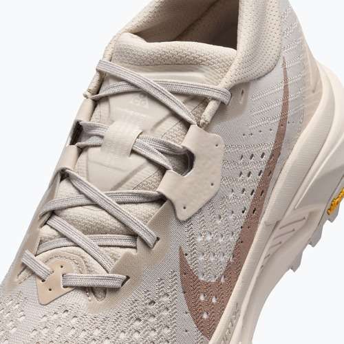 Dámské běžecké boty Nike ACG Zegama cream ii/light orewood brown/diffused taupe