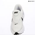 Dámské běžecké boty Nike Revolution 8 EasyOn white/wolf grey/black 17