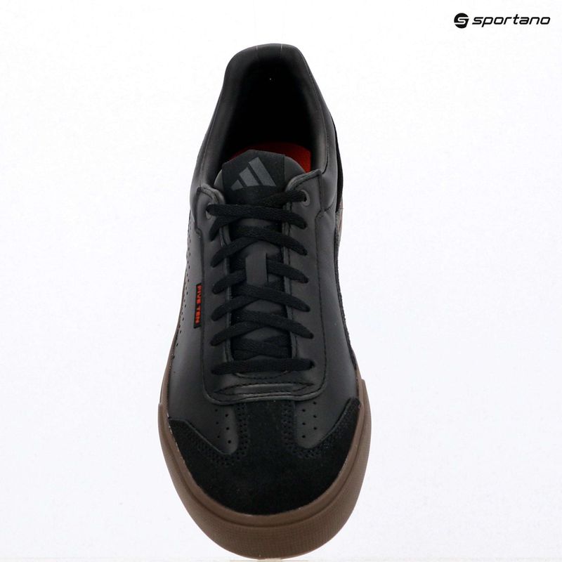 Pánské cyklistické boty na platformě adidas FIVE TEN Sleuth DLX 2 core black/carbon/gum5 9