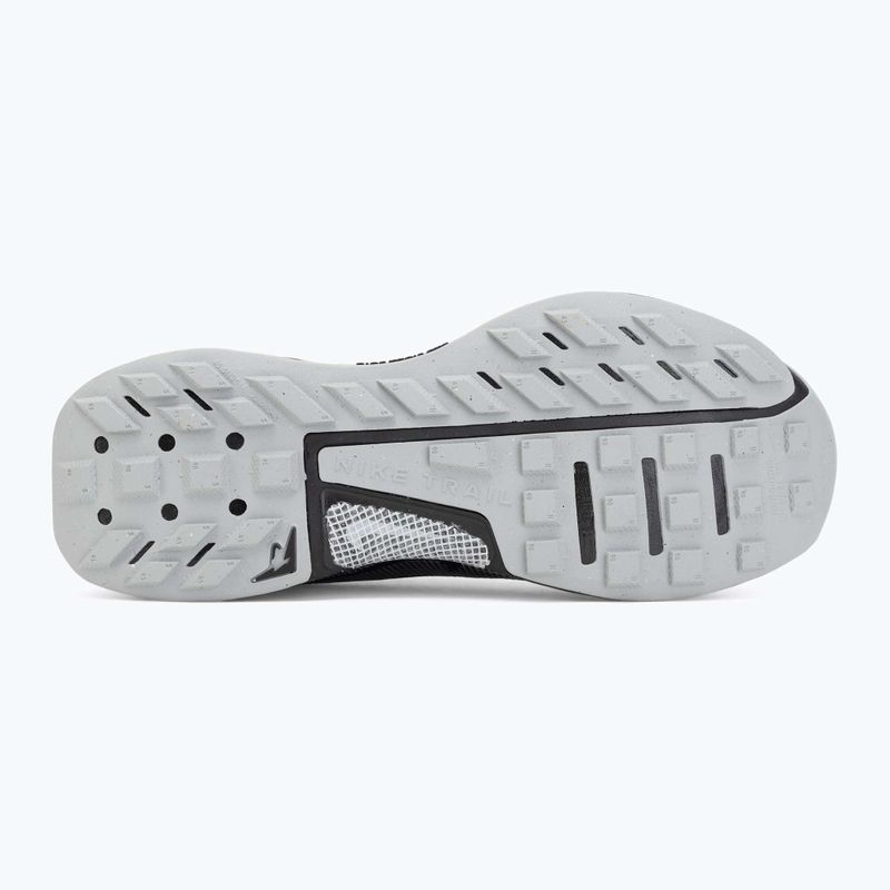 Dámské běžecké boty Nike Juniper Trail 3 black/wolf grey/photon dust/black 4