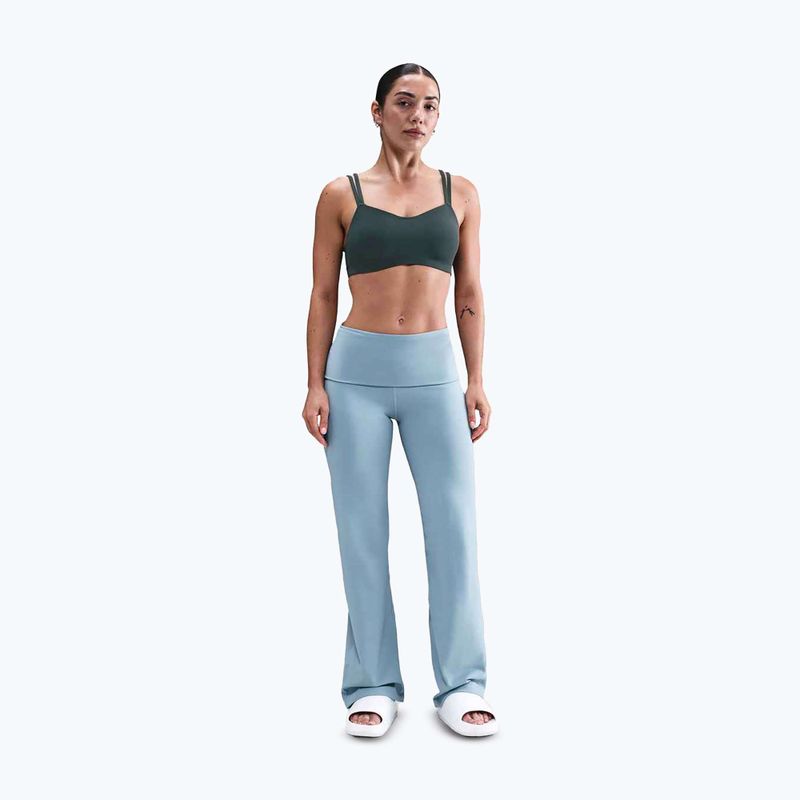 Sportovní podprsenka Nike Zenvy Strappy seaweed/white 2