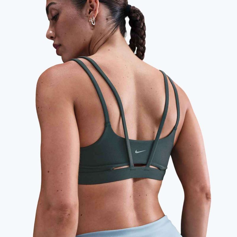 Sportovní podprsenka Nike Zenvy Strappy seaweed/white 4