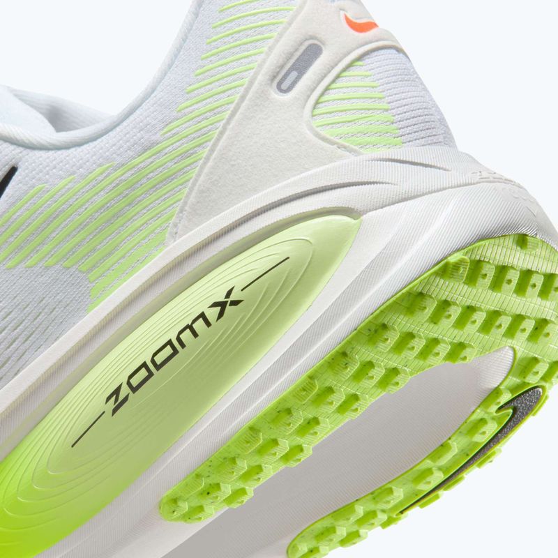 Pánské běžecké boty Nike Vomero 18 white/volt/barely volt/black 9