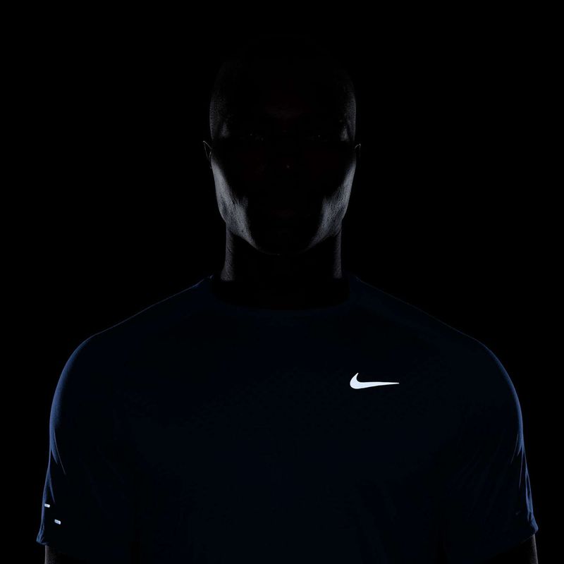 Pánské běžecké tričko Nike Stride ADV royal pulse 4