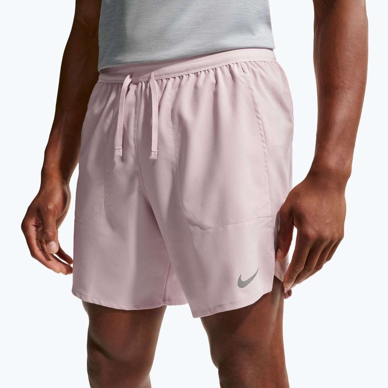 Pánské běžecké šortky Nike Stride Dri-Fit Brief-Lined 7" particle rose 5