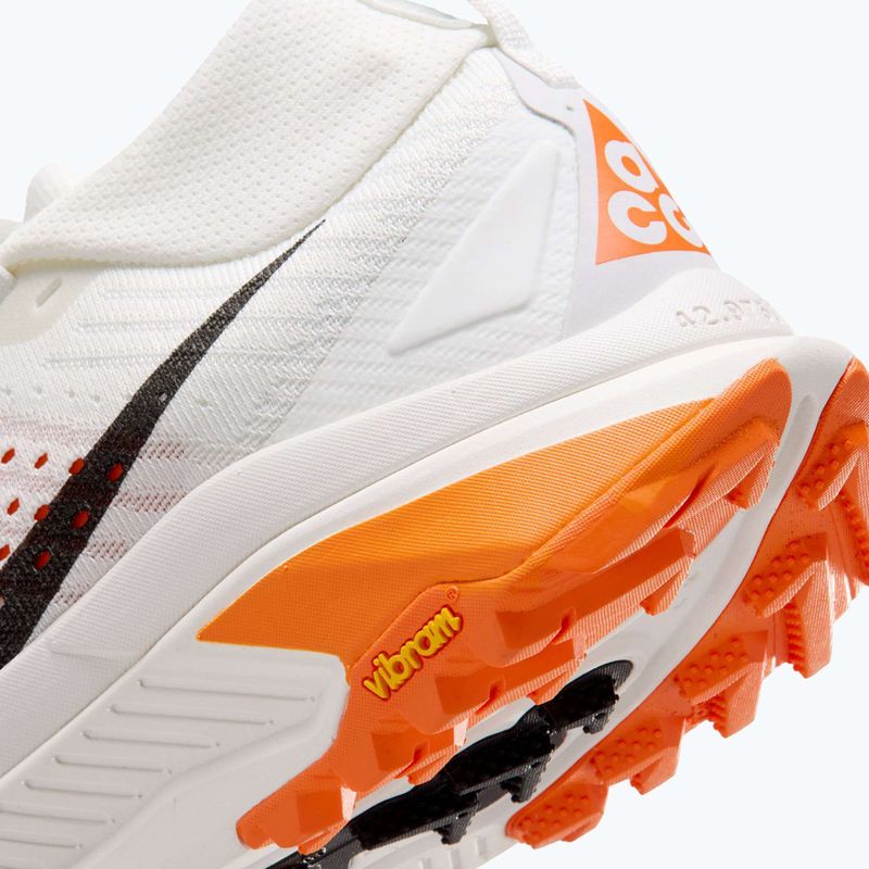 Dámské běžecké boty Nike ACG Zegama summit white/phantom/safety orange/black 11