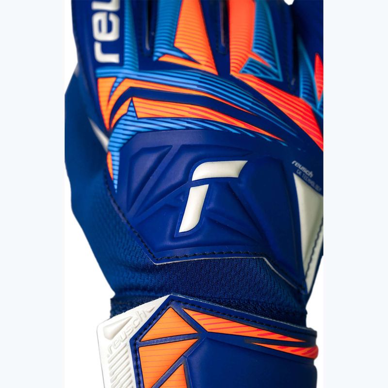 Dětské brankářské rukavice Reusch Attrakt Starter Solid Junior sharp blue/white/shocking orange 6